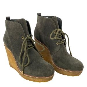 TORY BURCH Vicki Olive Suede Gum Sole Wedge Platform Ankle Booties - Sz 9